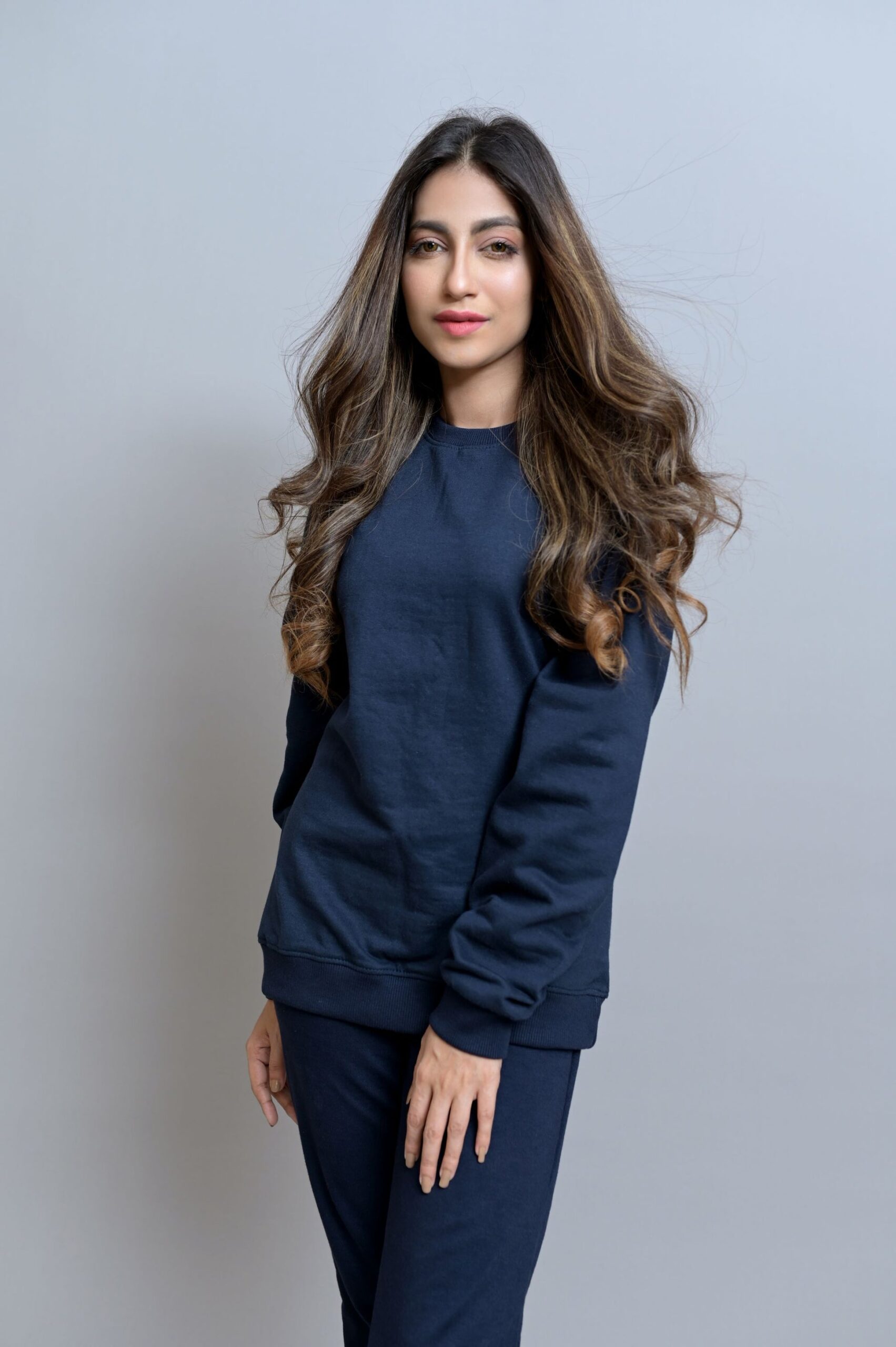 NAVY BLUE BASIC SWEATSHIRT