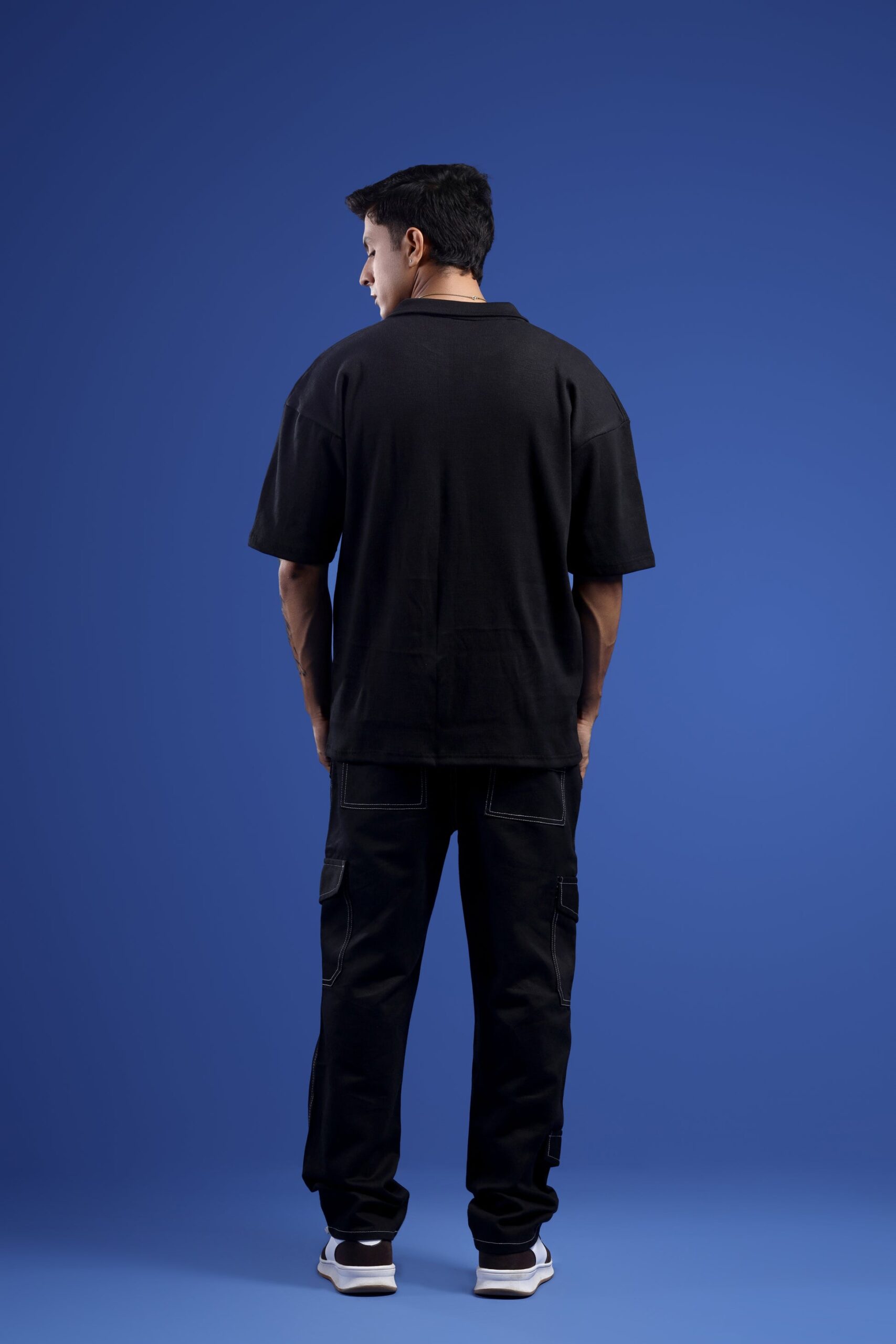 MIDNIGHT BLACK JOHNNY COLLAR POLO T-SHIRT