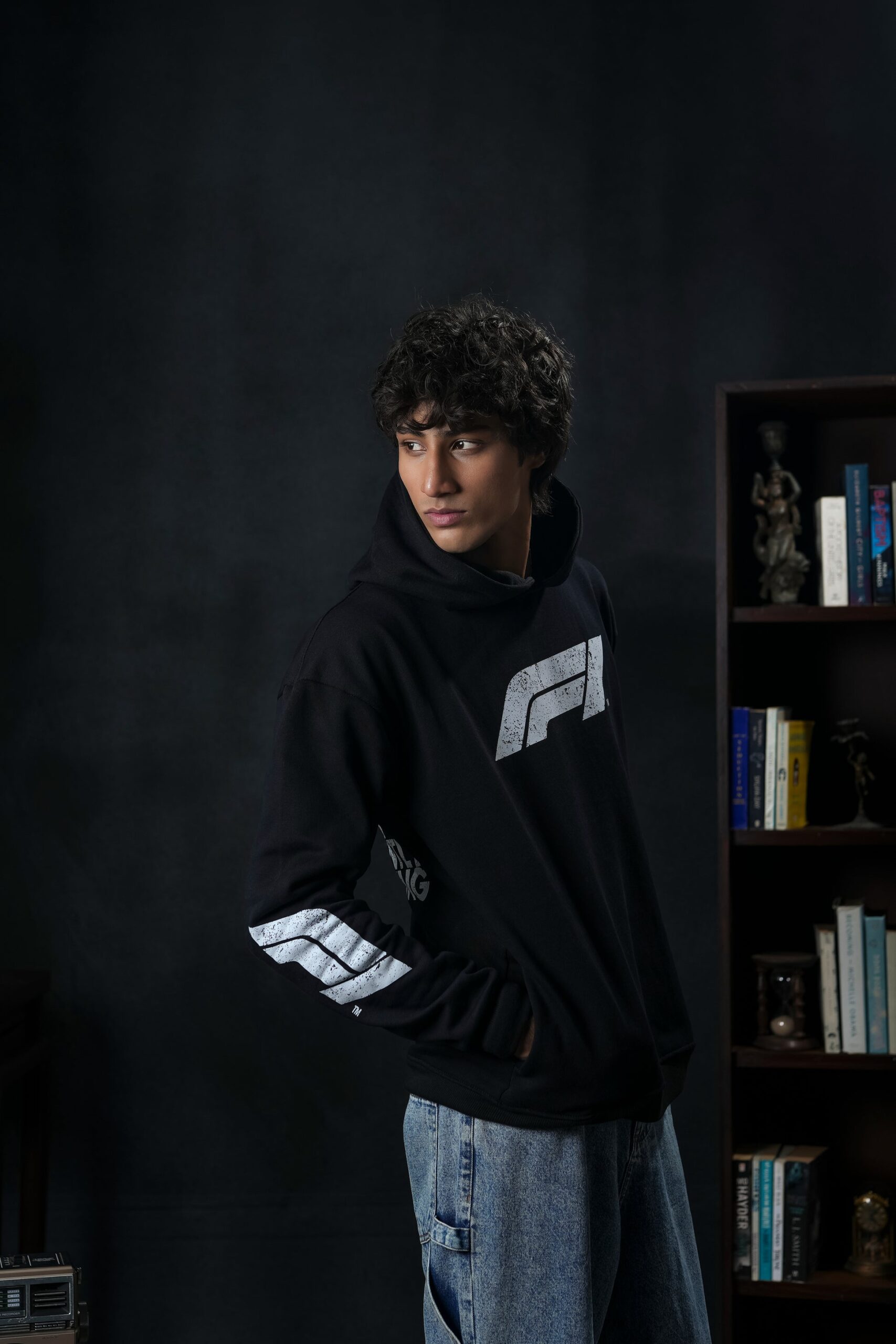 F1 OVERSIZED HOODIE