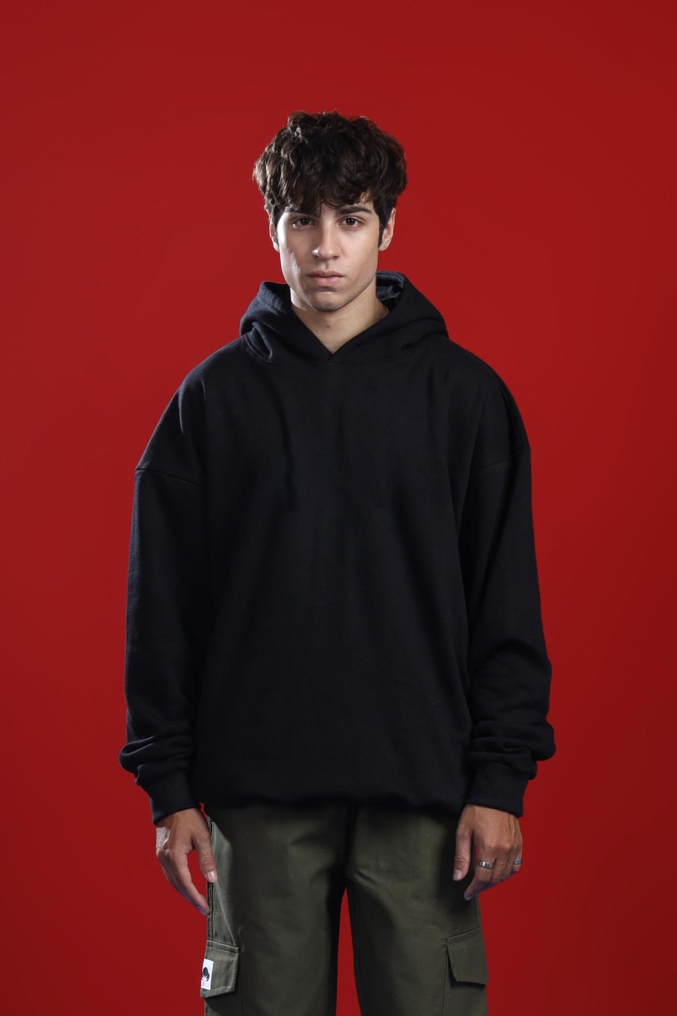 BLACK OVERSIZED BASIC HOODIE Hover