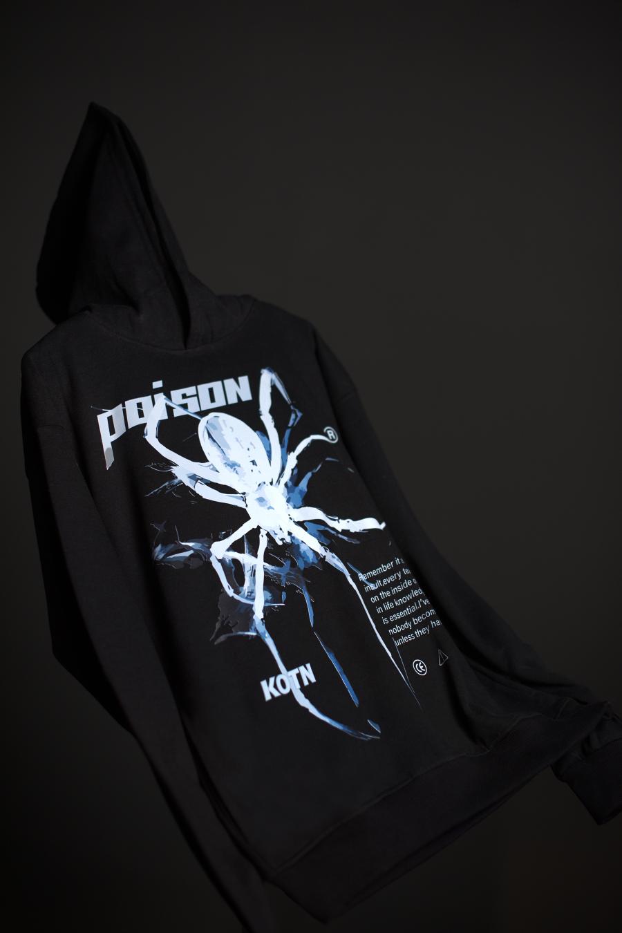 POISON OVERSIZED HOODIE Hover